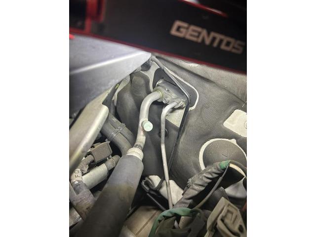 スバル　レヴォーグ　エアコン修理 エキスパンションバルブ　漏れ　交換　小矢部市