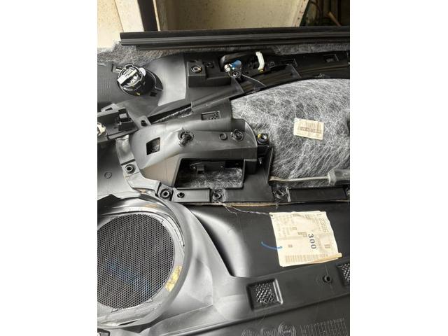 アルファロメオ　ジュリエッタ　インナーハンドル交換