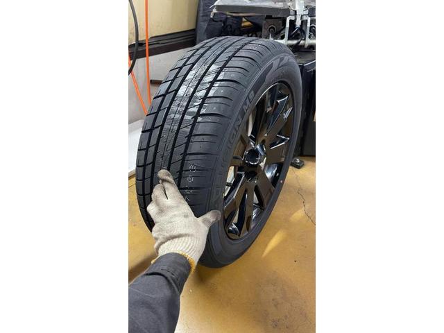 三菱　デリカD:5　新品タイヤ組替え　石川県　金沢市　河北郡　津幡町　タニイ自動車