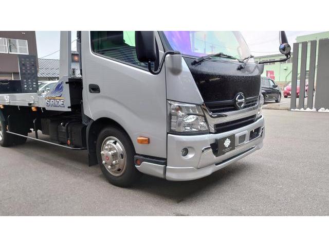 日野デュトロ　オーロラフィルム施工　STEK　フォージドカーボンラッピング　石川県金沢市　～極芸～　国産車から輸入車まで対応可