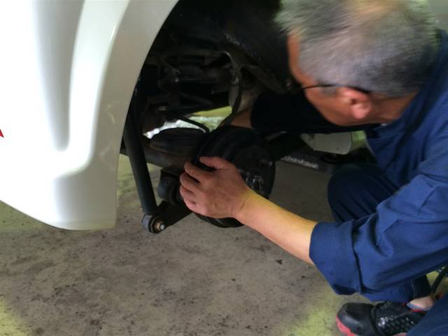 乗り心地に関する足回りのチェックです。