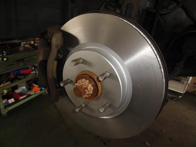 エクストレイル　NT31　走行時に異音・振動発生　不調修理のご依頼です。NT31　 車検　整備もお任せ下さい！車検の質もバッチリです！