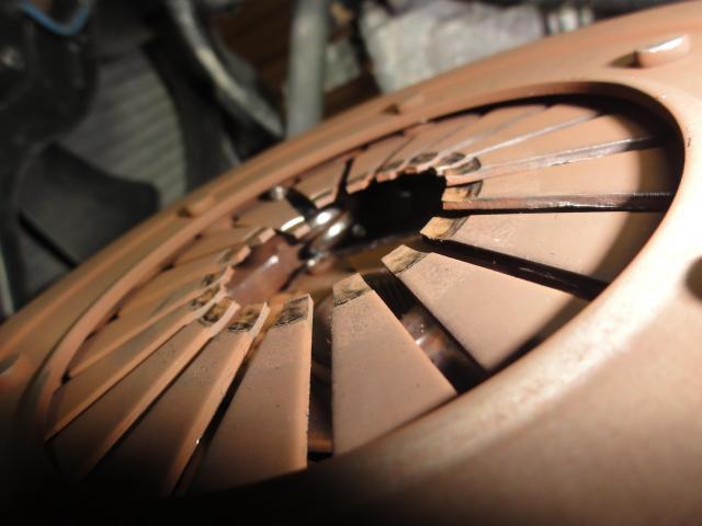 スズキ　Kei　走行出来なくなった…のご依頼です。 車検　整備もお任せ下さい！車検の質もバッチリです！　石川県金沢市・内灘町・野々市市・白山市・津幡町・かほく市・羽咋市・川北町、他地域のお客様も大歓迎です！