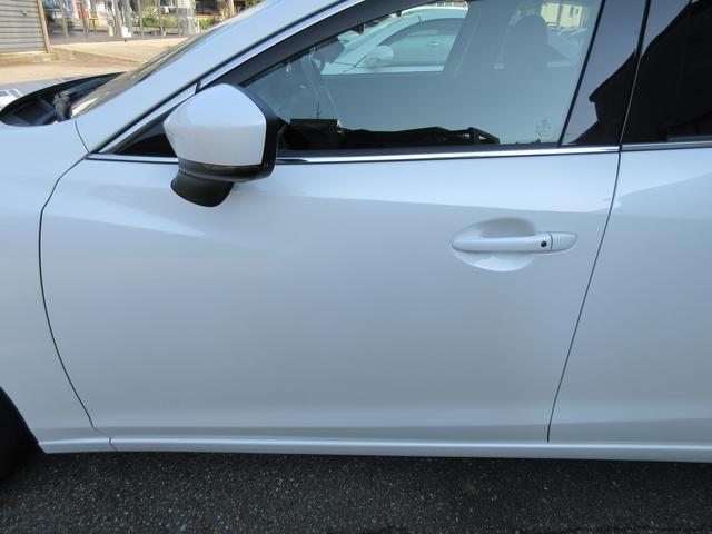 マツダ　アテンザのドア鈑金修理を実施！！
金沢市周辺の車検・整備・修理・板金塗装など、お車の事なら弊社にお任せ下さい！新車・中古車販売もＯＫ！
