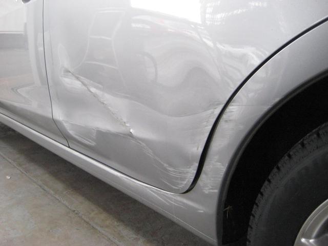 スバル　インプレッサの鈑金修理を実施！！金沢市周辺の車検・整備・修理・板金塗装など、お車の事なら弊社にお任せ下さい！新車・中古車販売もＯＫ！