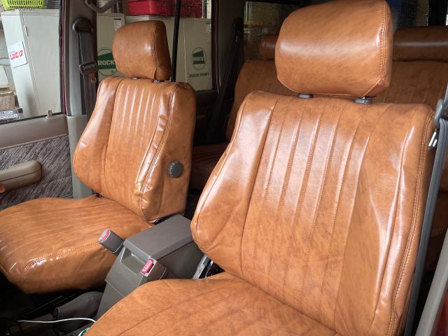 トヨタ　ランドクルーザー78プラド　シートカバー取り付け