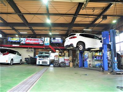 一歩先行く整備工場を目指して！