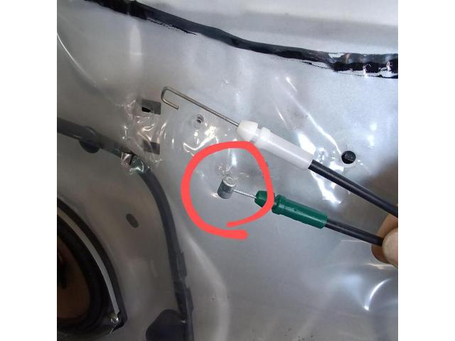 タント　その他修理・整備　リヤバンパー下のカバーが外れた　運転席ドアーが内側から開かない　小松市　加賀市　能美市　土曜日営業