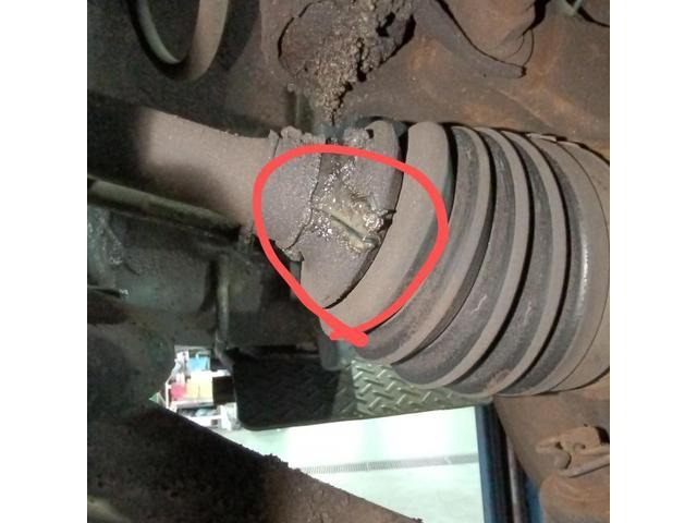 ムーヴ　車検　代車無料　引取納車　小松市　加賀市　能美市　土曜日営業　ドライブシャフトブーツ交換　ブレーキパット交換　ディスクローター交換　ブレーキシュー交換　ブレーキキャリパーOH　下廻り防錆塗装　マフラーコート