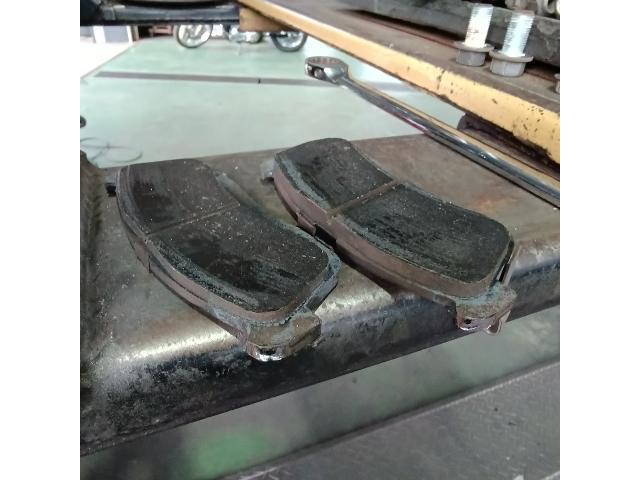 ムーヴ　車検　代車無料　引取納車　小松市　加賀市　能美市　土曜日営業　ドライブシャフトブーツ交換　ブレーキパット交換　ディスクローター交換　ブレーキシュー交換　ブレーキキャリパーOH　下廻り防錆塗装　マフラーコート