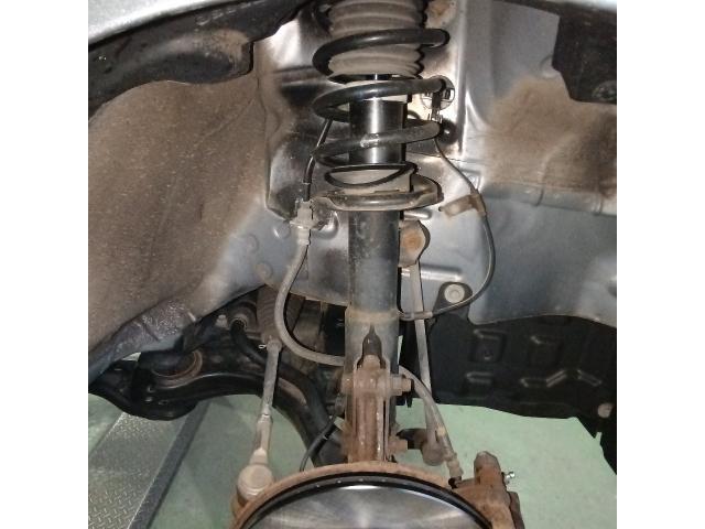 ムーヴ　車検　代車無料　引取納車　小松市　加賀市　能美市　土曜日営業　ドライブシャフトブーツ交換　ブレーキパット交換　ディスクローター交換　ブレーキシュー交換　ブレーキキャリパーOH　下廻り防錆塗装　マフラーコート