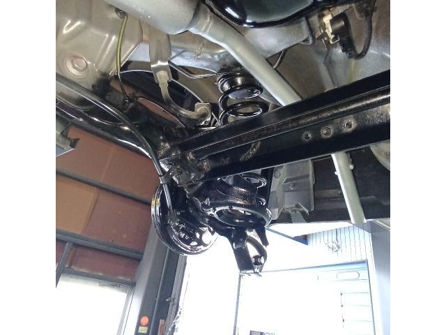 ムーヴ　車検　代車無料　引取納車　小松市　加賀市　能美市　土曜日営業　ドライブシャフトブーツ交換　ブレーキパット交換　ディスクローター交換　ブレーキシュー交換　ブレーキキャリパーOH　下廻り防錆塗装　マフラーコート