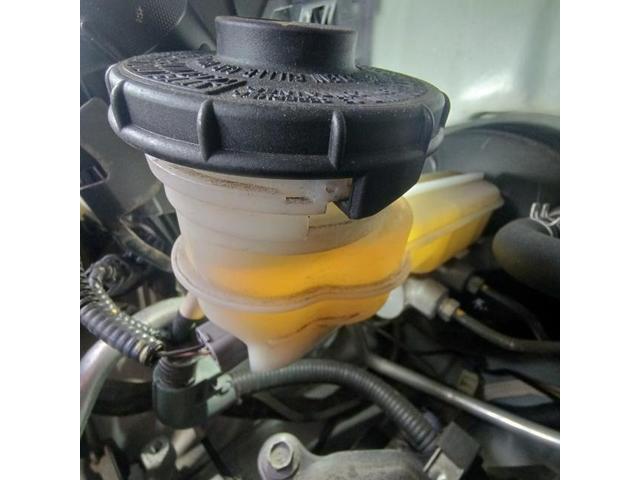 ホンダＮ－ＷＧＮカスタム車検エンジンオイル交換オイルエレメント交換レーキオイル交換フロントブレーキパット交換フロントブレーキキャリパーOHキャリパーピストン交換ブレーキパット交換ブレーキオイル交換エアコンフィルター交換発煙筒交換