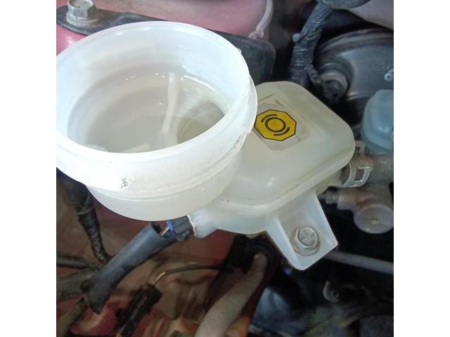 トヨタ　パッソ　車検　ブレーキパット交換　ディスクローター交換　ブレーキオイル交換　ロアアーム交換　ボールジョイントブーツ交換　小松市　加賀市　能美市　土曜日営業　代車無料