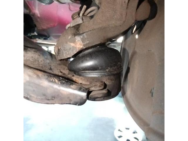 トヨタ　パッソ　車検　ブレーキパット交換　ディスクローター交換　ブレーキオイル交換　ロアアーム交換　ボールジョイントブーツ交換　小松市　加賀市　能美市　土曜日営業　代車無料