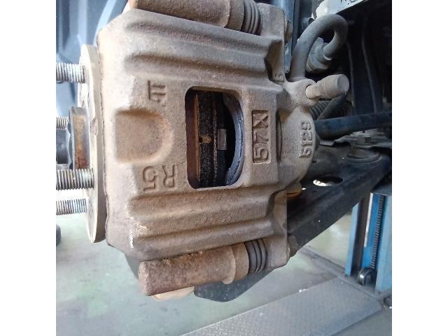 三菱　ｅＫワゴン　法定点検　中古車販売　エンジンオイル交換　オイルエレメント交換　ワイパーゴム交換　キーレス電池交換　エアコンフィルター交換　フロントブレーキパット交換　ヘッドライトクリーニング　小松市　加賀市　能美市　土曜日営業　