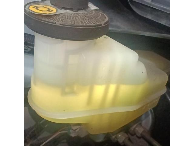 トヨタ　シエンタ　車検　中古車販売　福祉車両　ブレーキパット交換　ブレーキオイル交換　バッテリー交換　エンジンオイル交換　オイルエレメント交換　エアーエレメント交換　ワイパーゴム交換　キーレス電池交換　小松市　加賀市　能美市　土曜日営業