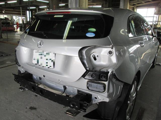 福井市　ベンツAクラス　鈑金塗装