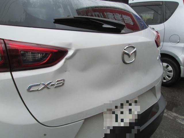 福井市　マツダ　ＣＸ-3　リアゲート　修理