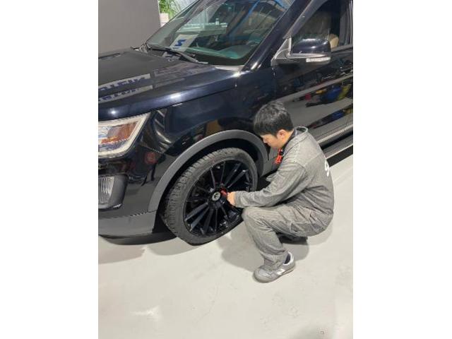 エクスプローラー　タイヤ組み換え　サマータイヤ　タイヤチェンジャー　ホイールバランス　脱着　締付け　北陸　石川県　金沢市