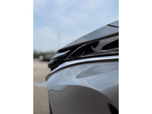 トヨタ　ハリアーハイブリッド　手洗い洗車