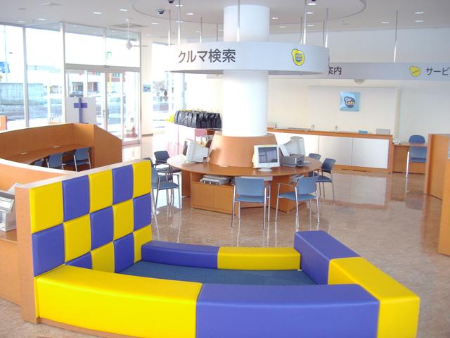 カーロッツ富山　トヨタカローラ富山株式会社