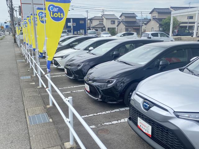 カーロッツティアラ店　トヨタカローラ富山株式会社