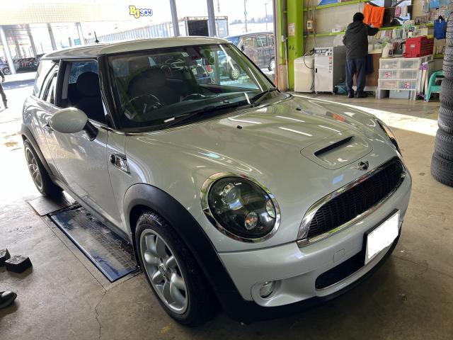 BMW MINI R56クーパーS　エンジンオイル＆エンジンオイルフィルター交換　福井県　福井市　あわら市　坂井市　大野市　勝山市　鯖江市　越前町　越前市