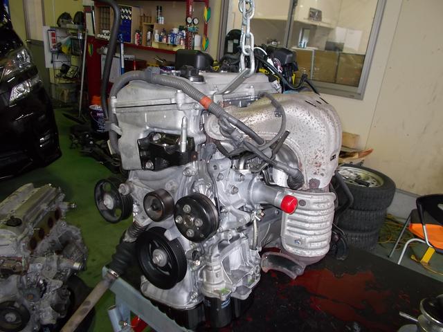 ベンツ-V12-120型オーバーホール済みリビルトエンジン載せ替え実施