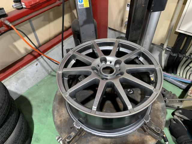 ZRR80W ヴォクシー タイヤ持込 スタッドレスタイヤ組替 205 ZRR80W ヴォクシー タイヤ持込 スタッドレスタイヤ組替 205
