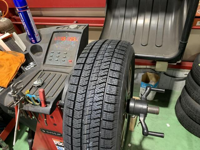ZRR80W ヴォクシー タイヤ持込 スタッドレスタイヤ組替 205 ZRR80W ヴォクシー タイヤ持込 スタッドレスタイヤ組替 205
