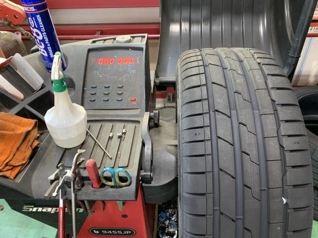 SJG　フォレスター　245/45R19　タイヤ持込　４輪タイヤ組替　バランス調整　ラジアルタイヤ　甲信越　新潟県　新潟市　秋葉区　新津　加茂市　田上町　阿賀野市　阿賀町　五泉市　カーズ新潟