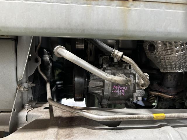 トヨタ　タンク　Ｍ900Ａ　電装系修理　エアコンが効かない　コンプレッサー交換　中古品　エアコン修理　甲信越　新潟県　新潟市　秋葉区　新津　加茂市　三条市　田上町　阿賀野市　阿賀町　五泉市　カーズ新潟