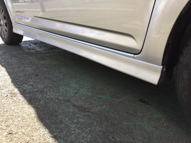 QNC10 トヨタ パッソ・サイドスポイラー取付