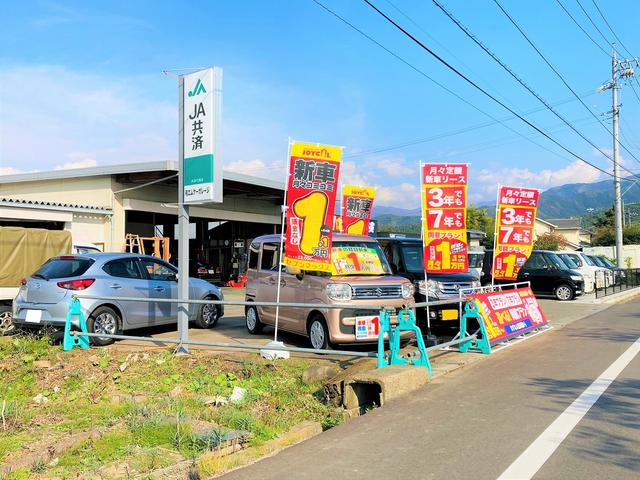 北信濃くだもの街道「小沼」交差点の近く。