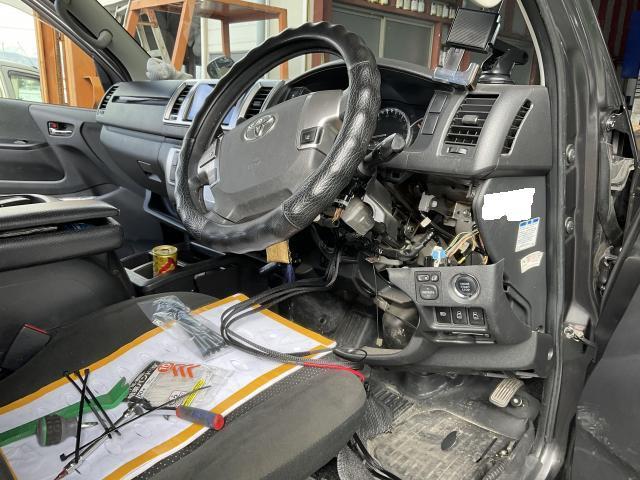 ハイエース シートヒーター 後付け GDH206 スーパーGL|グー ハイエース シートヒーター 後付け GDH206 スーパーGL|グー