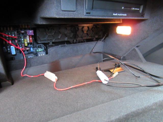 アウディRSQ3にレーダー取付