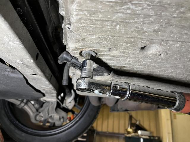 ポルシェ　911　カレラ　991　991MA104　前期型　PORSCHE　エンジンオイル交換　オイル交換　テスター　診断機　販売　取り付け　国産車　輸入車　外車　車検　整備　修理　取付　長野県　伊那市　上伊那