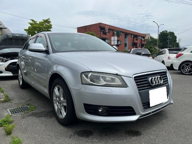 【外車修理】AUDI A3 ｽﾎﾟｰﾂﾊﾞｯｸ ABA-8PCAX 球切れ警告灯 点灯 ﾊｲﾏｳﾝﾄｽﾄｯﾌﾟﾗﾝﾌﾟ 交換 ｱｳﾃﾞｨ 診断機 輸入車 外車 車検 整備 修理 長野県 伊那市 上伊那