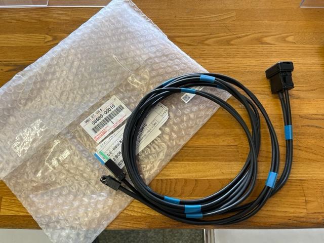 【ｵｲﾙ交換/用品取付】ﾄﾖﾀ ｳﾞｫｸｼｰ ZS煌Ⅲ ZRR85 ｴﾝｼﾞﾝｵｲﾙ 交換 USB/HDMI入力端子 取り付け VOXY 取付 国産車 輸入車 外車 車検 整備 修理 取付 長野県 伊那市