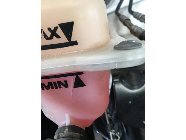 アウディ　A4アバント　8E　2.0T　ラジエター　エキスパンションタンク交換 千曲市　長野市　上田市　歓迎