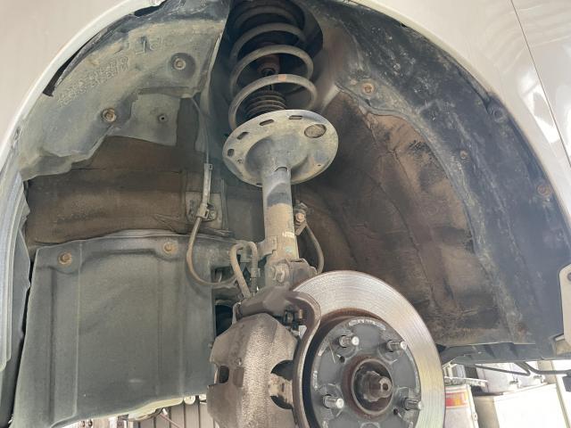トヨタ　ノア　関東仕入れ車　下回りクリーニング