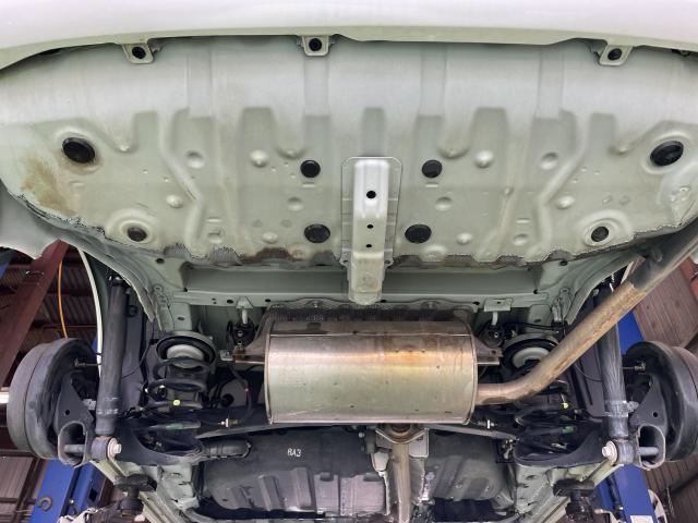 トヨタ　ノア　関東仕入れ車　下回りクリーニング