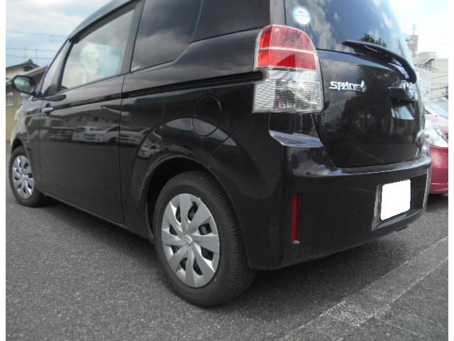 トヨタ　スペイド　板金修理