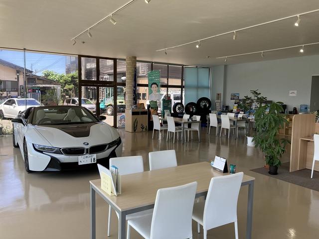 広々とした店内です！ゆったりとお寛ぎください！