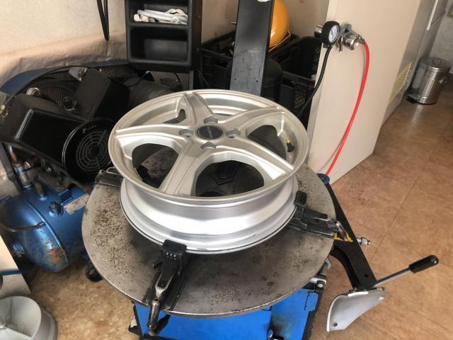 スズキ ハスラー スタッドレスタイヤ交換 タイヤ持ち込み　東京都府中市　国分寺市　国立市　小金井市　立川市　日野市