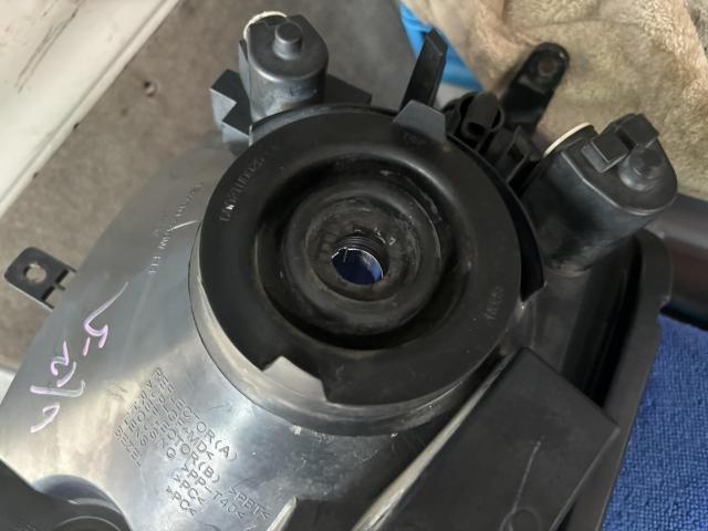 スズキ　エブリイバン　LEDヘッドライト・LEDウィンカー・LEDポジション・LEDルームランプ交換｜カスタム・メンテナンスお気軽にご相談ください　出張作業も大歓迎！　東京都府中市