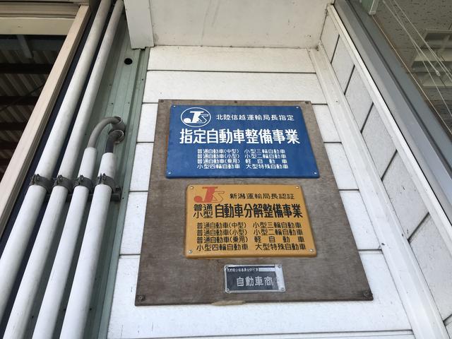 スタッフ紹介1