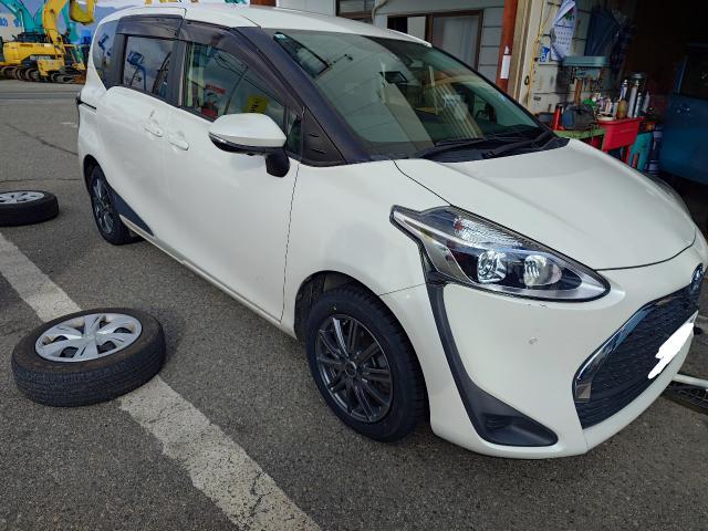 タイヤ交換 シエンタ iceGUDRD7 185/60-15 松本市 塩尻市 岡谷市 安曇野市 朝日村 山形村