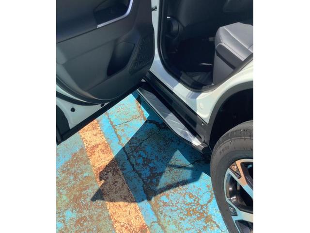 トヨタ　ＲＡＶ４　ＡＸＡＨ５４　サイドステップランニングボード取付け　
パーツお持ち込み　部品お持ち込み　新潟市中央区　パレスオート